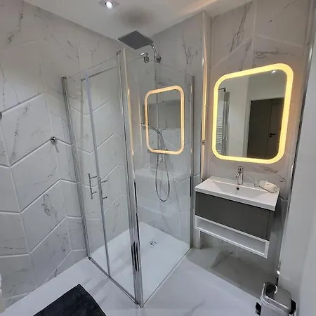 Lägenhet Splendid Apartment, Quality Fittings *